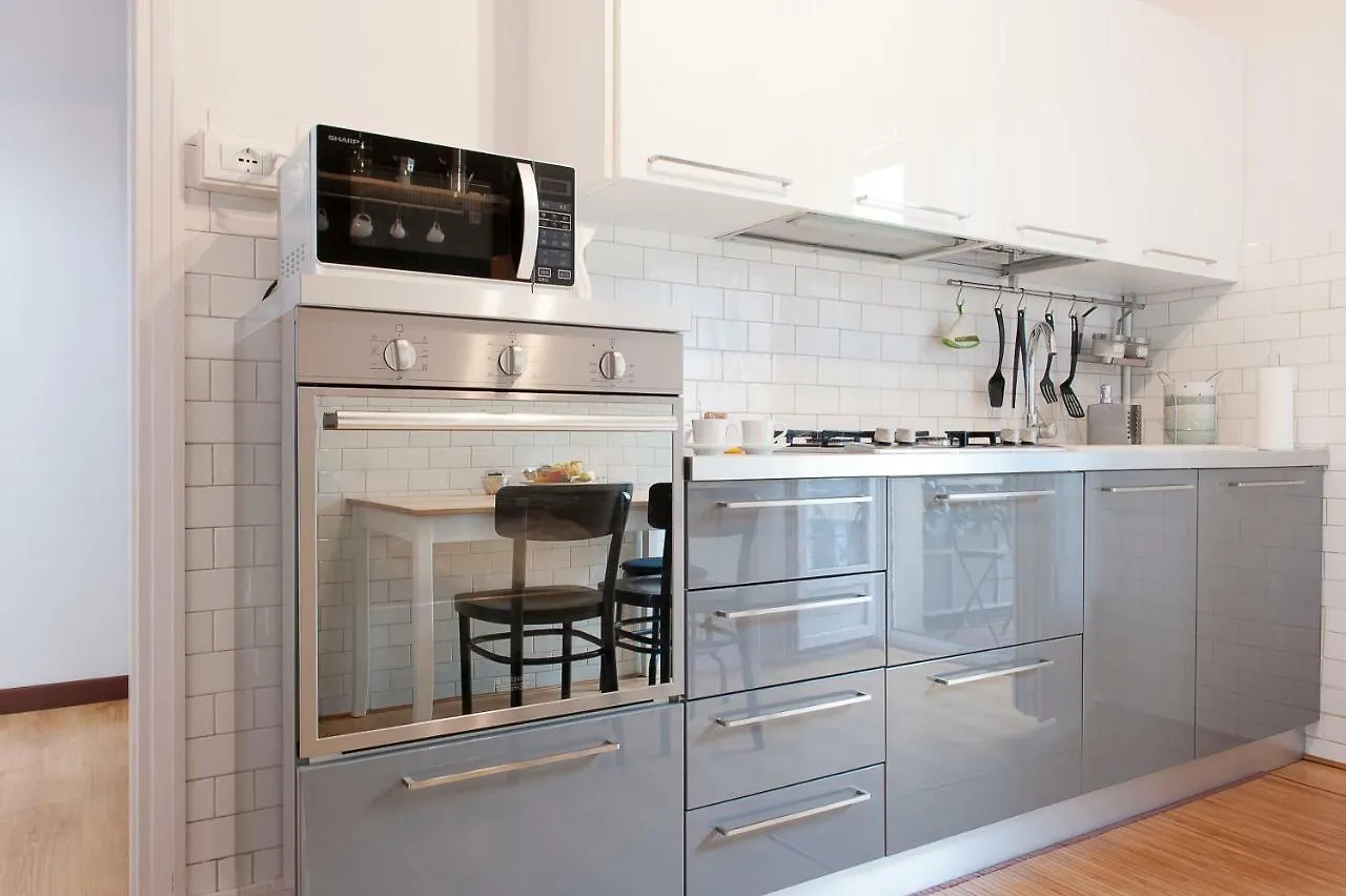 Verona Uptown Mood Apartment イタリア